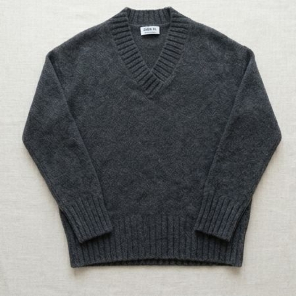 Jason Wu 100% Cashmere Crewneck Sweater | Dark Grey | Luxury Minimalist